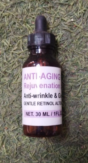 Anti-Aging Retinol Rejuventaion Serum anti Wrikle & Glow 30Ml